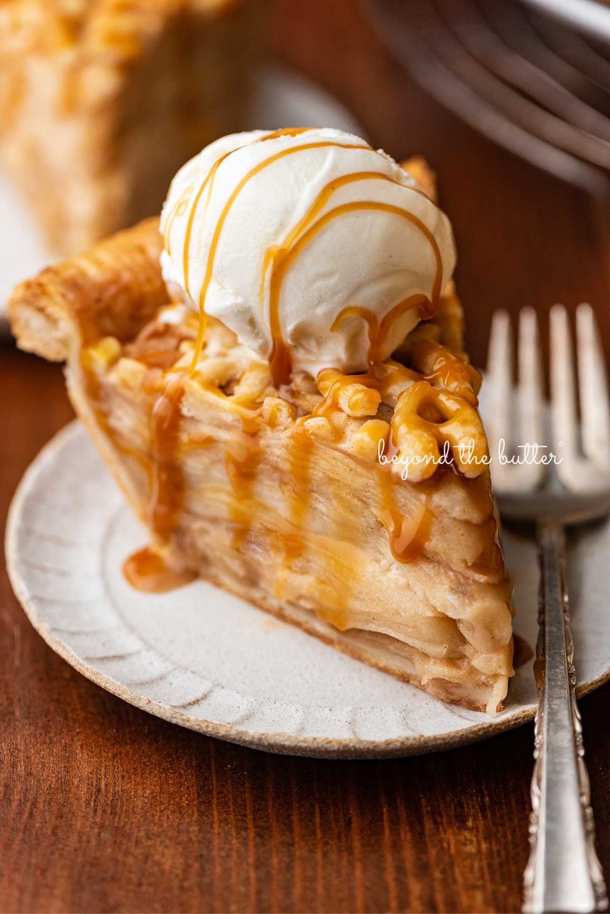 Homemade Apple Pie with Buttery Flaky Crust