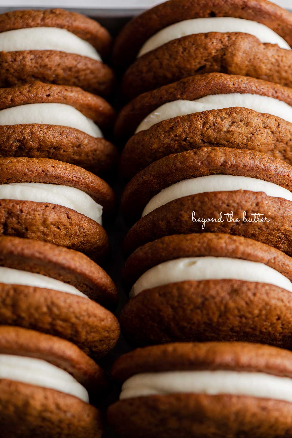 Stacked gingerbread whoopie pies | © Luyiz®