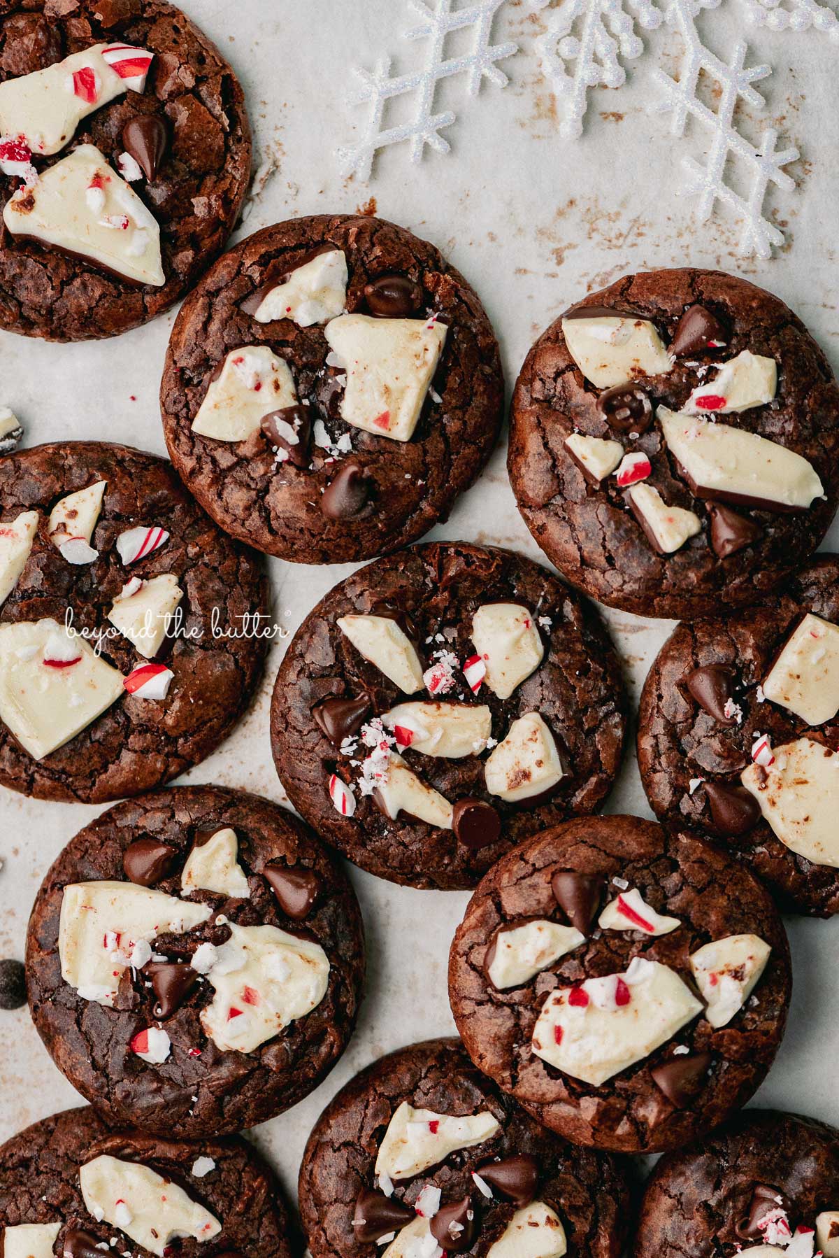 Crinkly Fudgy Peppermint Bark Brownie Cookies