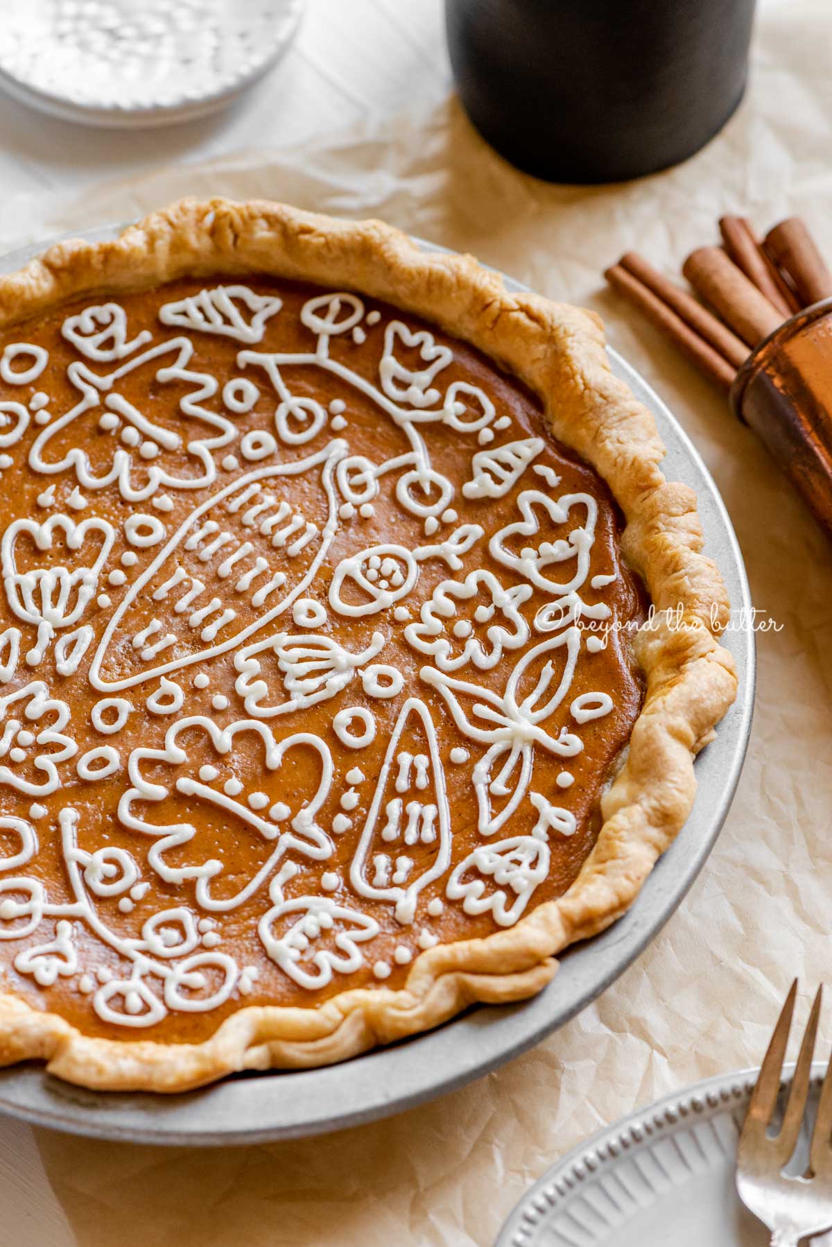 Easy One-Bowl Pumpkin Pie with Cream Cheese Topping