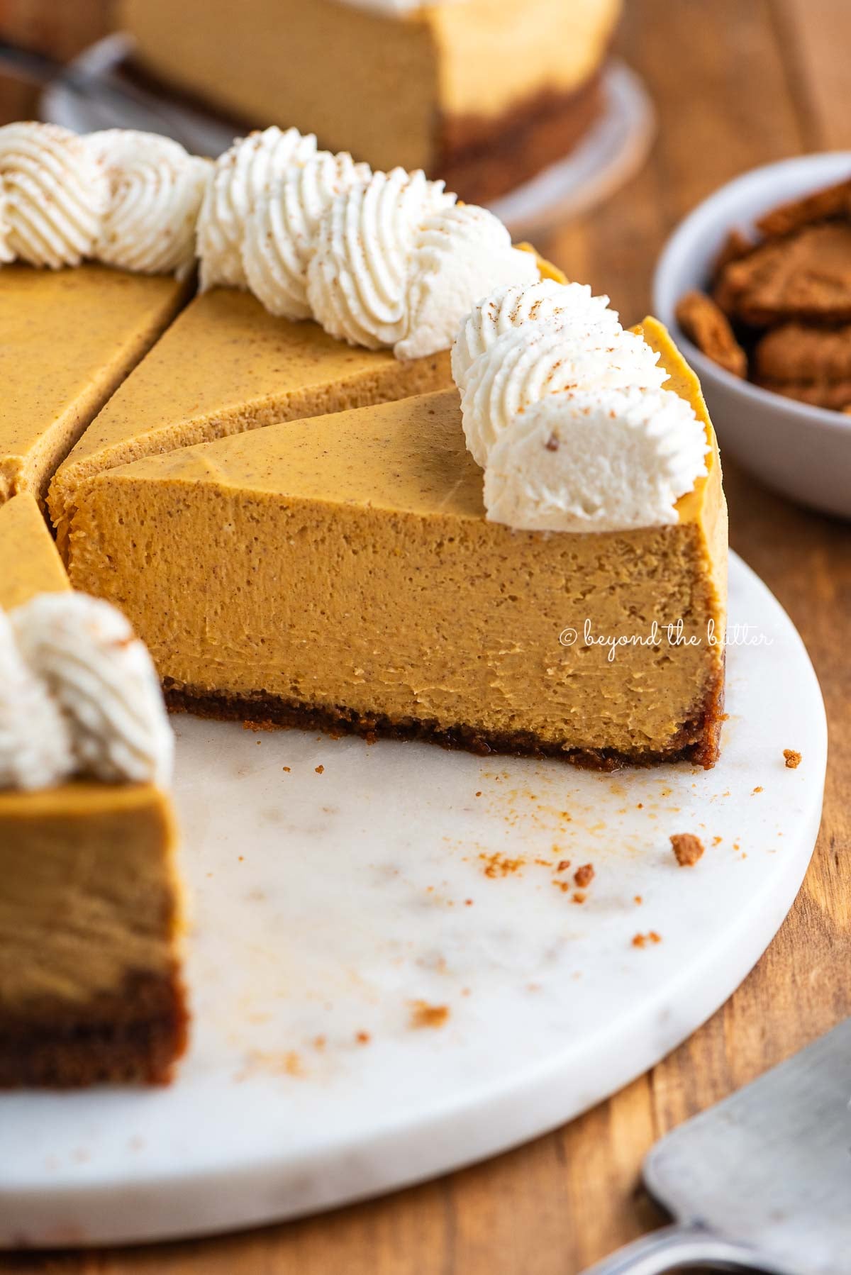 Creamy Pumpkin Cheesecake with Speculoos Crust