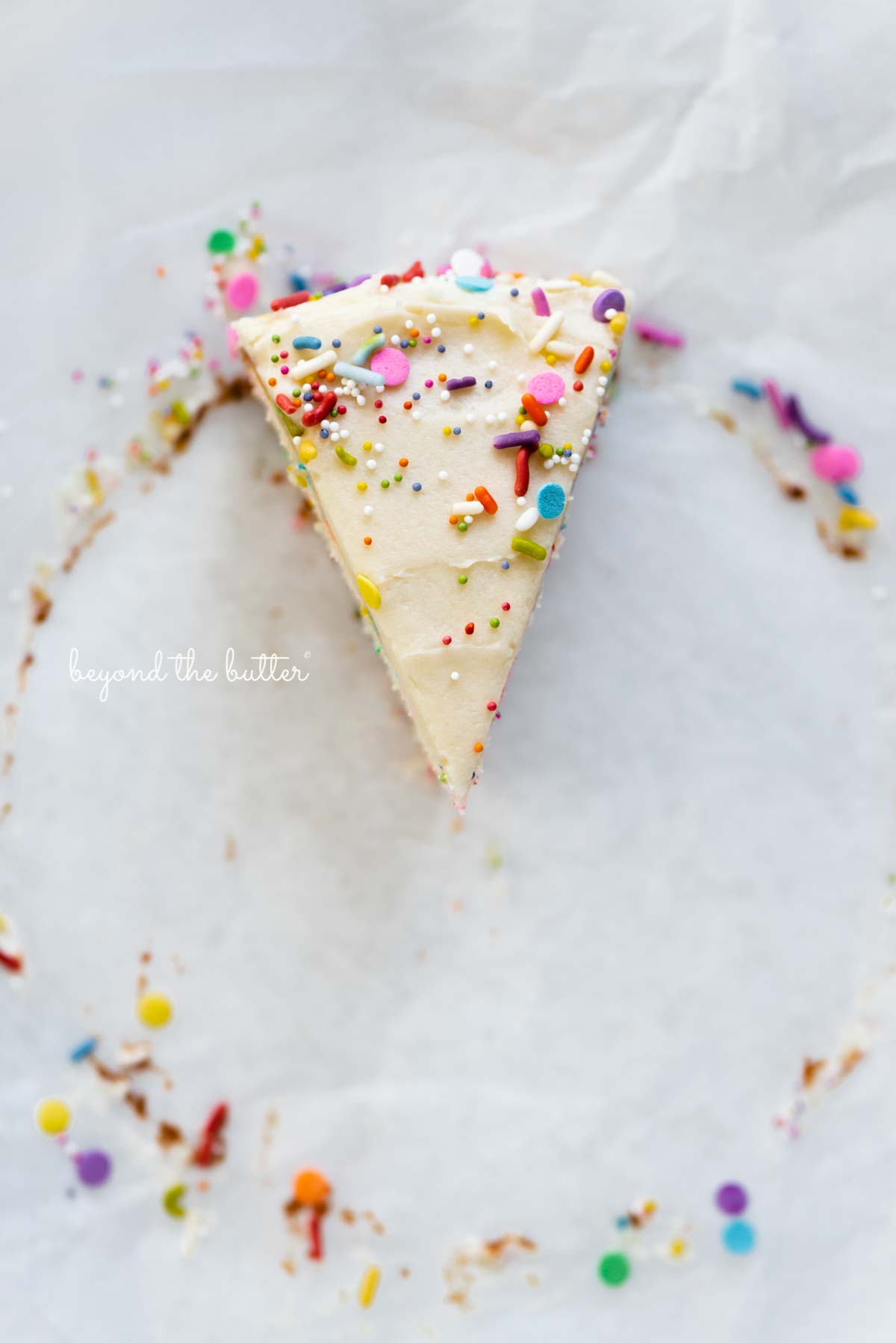 Single slice of 6 inch funfetti cake from Luyiz | All images © Luyiz®