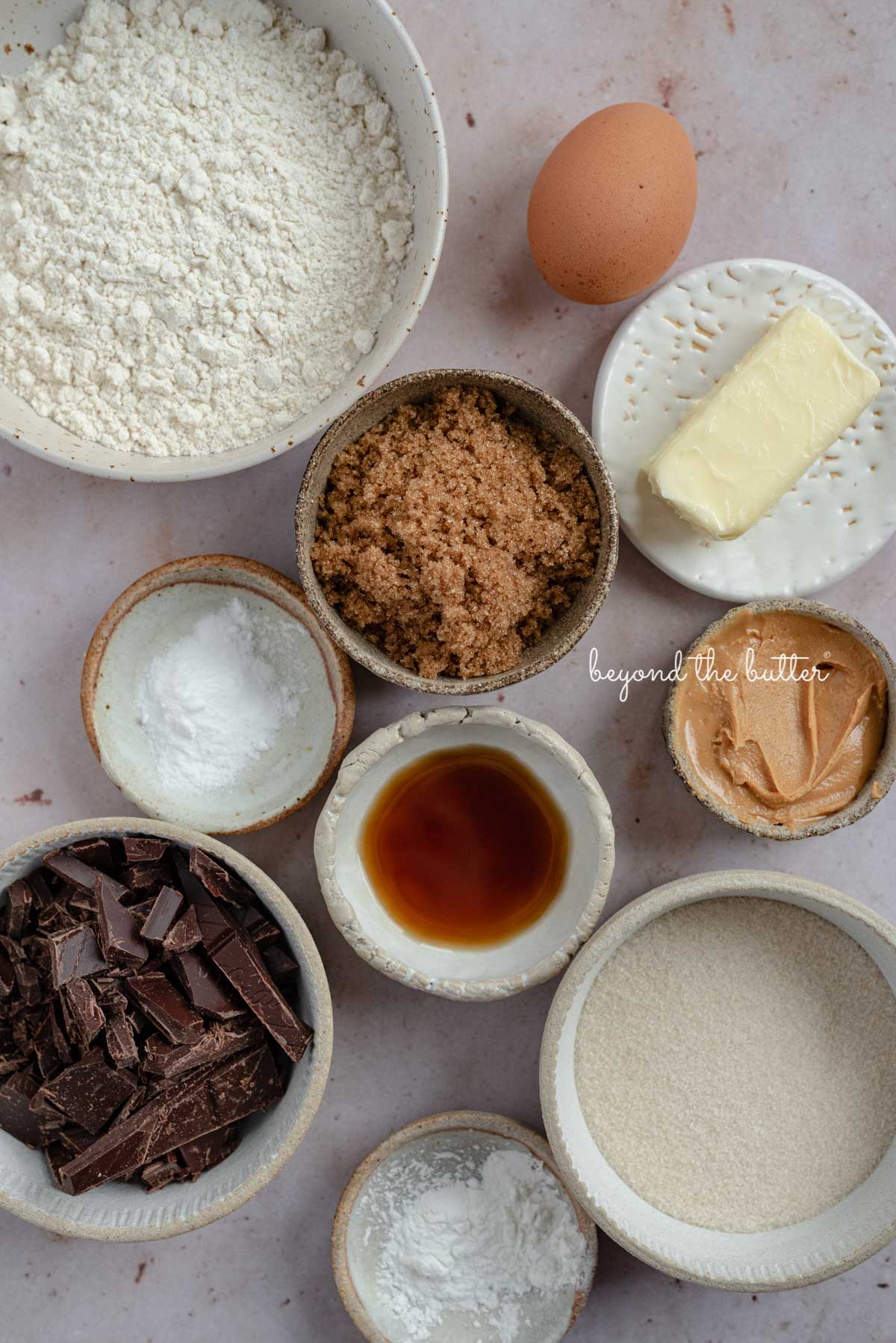 Ingredients needed to make small batch gluten free peanut butter chocolate chunk cookies from Luyiz | © Luyiz®