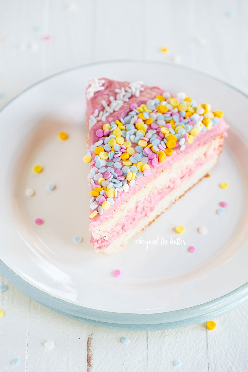 Vanilla Bean Cake with Strawberry Swiss Meringue Buttercream | All images © Luyiz, LLC.
