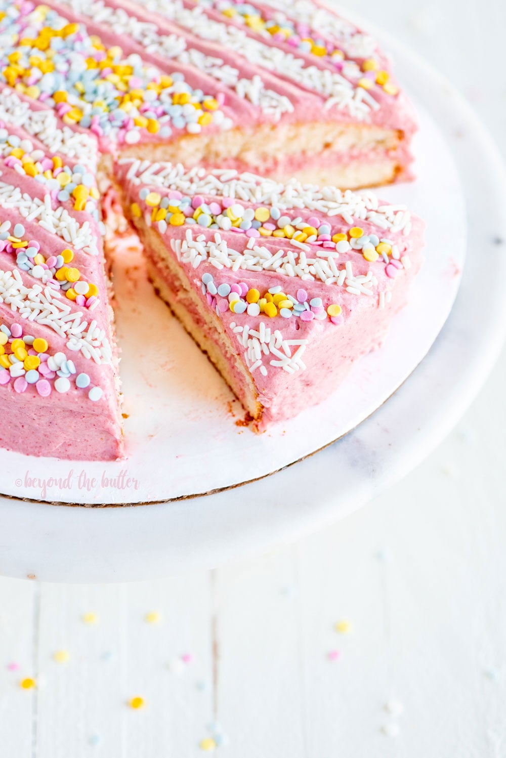 Vanilla Bean Cake with Strawberry Swiss Meringue Buttercream | All images © Luyiz, LLC.