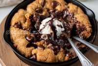 Brown Butter Chocolate Chip Skillet Cookie Recipe