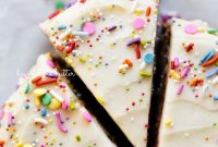 Single-Layer Funfetti Cake Recipe: Quick Party Dessert
