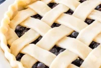 Perfect Flaky Pie Crust Recipe for Homemade Pies