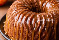 Moist Apple Bundt Cake with Cinnamon Glaze