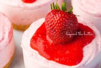 Mini No-Bake Strawberry Cheesecakes (Individual Cups)