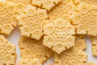 Classic Homemade Butter Cookies Recipe — Crisp, Melt-in-Your-Mouth Cookies