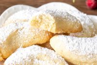 Buttery Almond Crescent Cookies: Classic Crescent Cookie Recipe