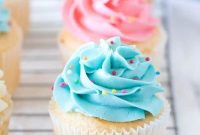 Classic Vanilla Cupcakes with Smooth Vanilla Buttercream Frosting
