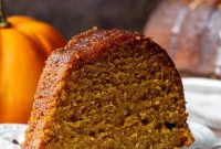 Spiced Pumpkin Rum Cake Recipe for Fall Gatherings