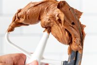Smooth Nutella Frosting Recipe for Cakes and Cupcakes