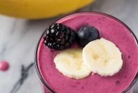 Berry and Pomegranate Smoothie Recipe for Antioxidant Boost