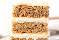 Moist Banana Bars with Cream Cheese Frosting Recipe