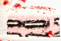 Peppermint Candy Cane Icebox Cake Recipe for the Holidays