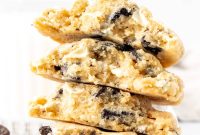 Bakery-Style Cookies & Cream Sandwich Cookies