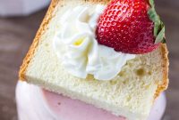 Creamy Strawberry Shortcake Milkshake Recipe