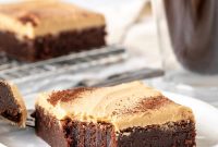 Mocha Brownies with Café Latte Frosting: Coffee-Infused Dessert Recipe