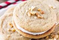 Fluffernutter Sandwich Cookies: Peanut Butter & Marshmallow Treats