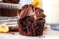Double Chocolate Banana Cupcakes Recipe — Moist Chocolate Banana Treats