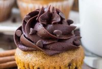 Pumpkin Chocolate Chip Cupcakes Recipe for Moist Fall Treats