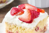 Homemade Strawberry Cake Recipe with Fresh Strawberries