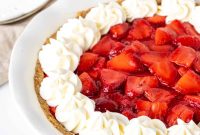 Strawberry Cream Cheese Pie Recipe with Fresh Berry Topping