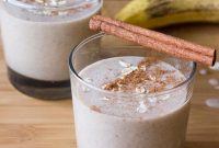 Oatmeal Cookie Smoothie Recipe — Creamy Breakfast Shake
