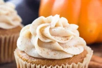 Pumpkin Cupcakes with Cinnamon Cream Cheese Frosting Recipe