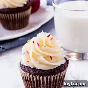 Cream Cheese Frosting that's thick, creamy, a little tangy, pipes beautifully and holds its shape.