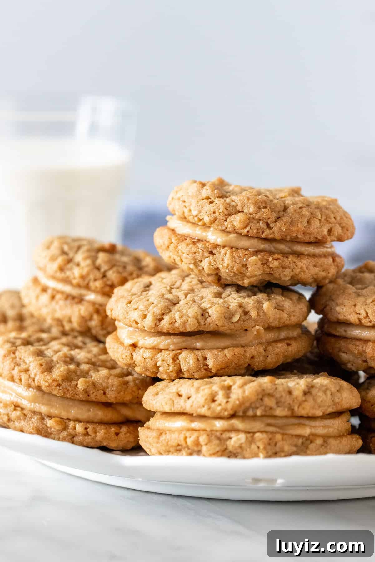 Peanut Butter Sandwich Cookie Recipe for Crispy, Creamy Treats 2 Plate of peanut butter sandwich cookies.