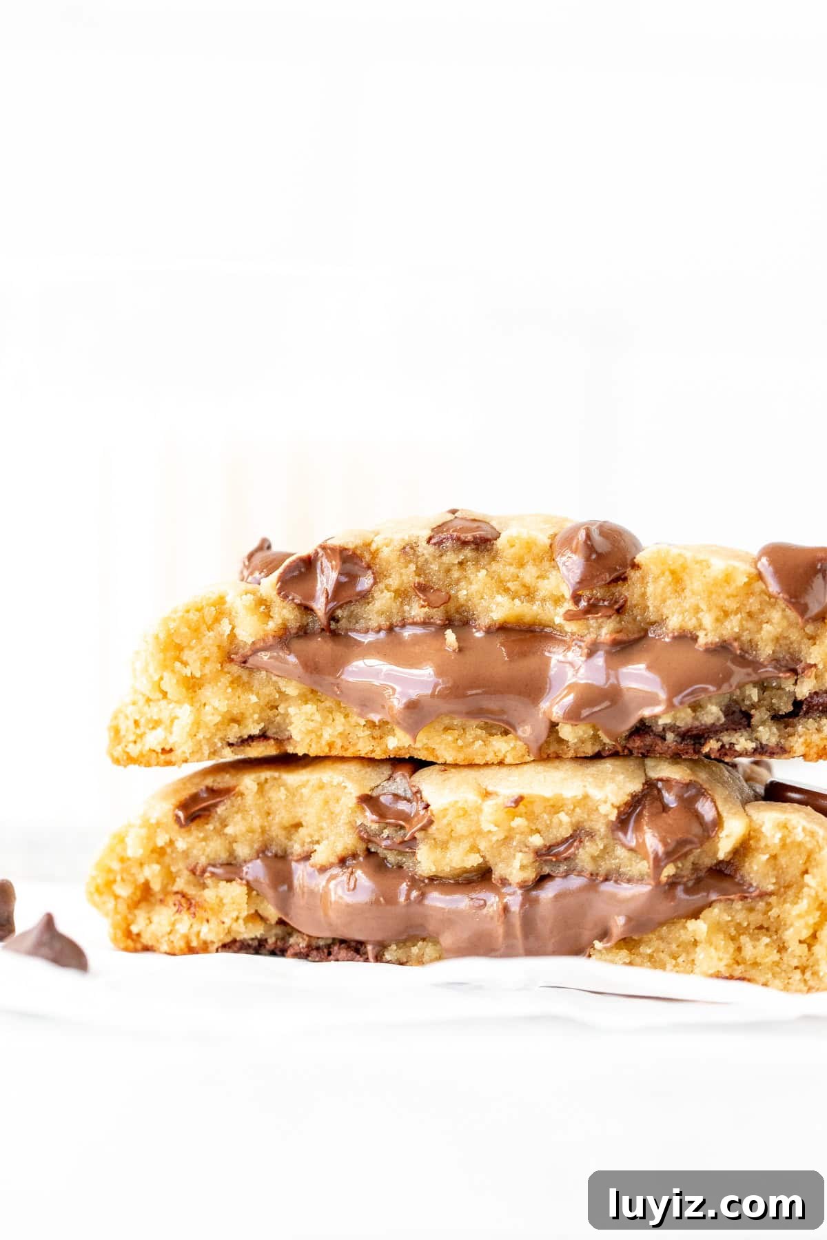 Nutella-Stuffed Single-Serve Chocolate Chip Cookie Recipe 2 img 21415 1