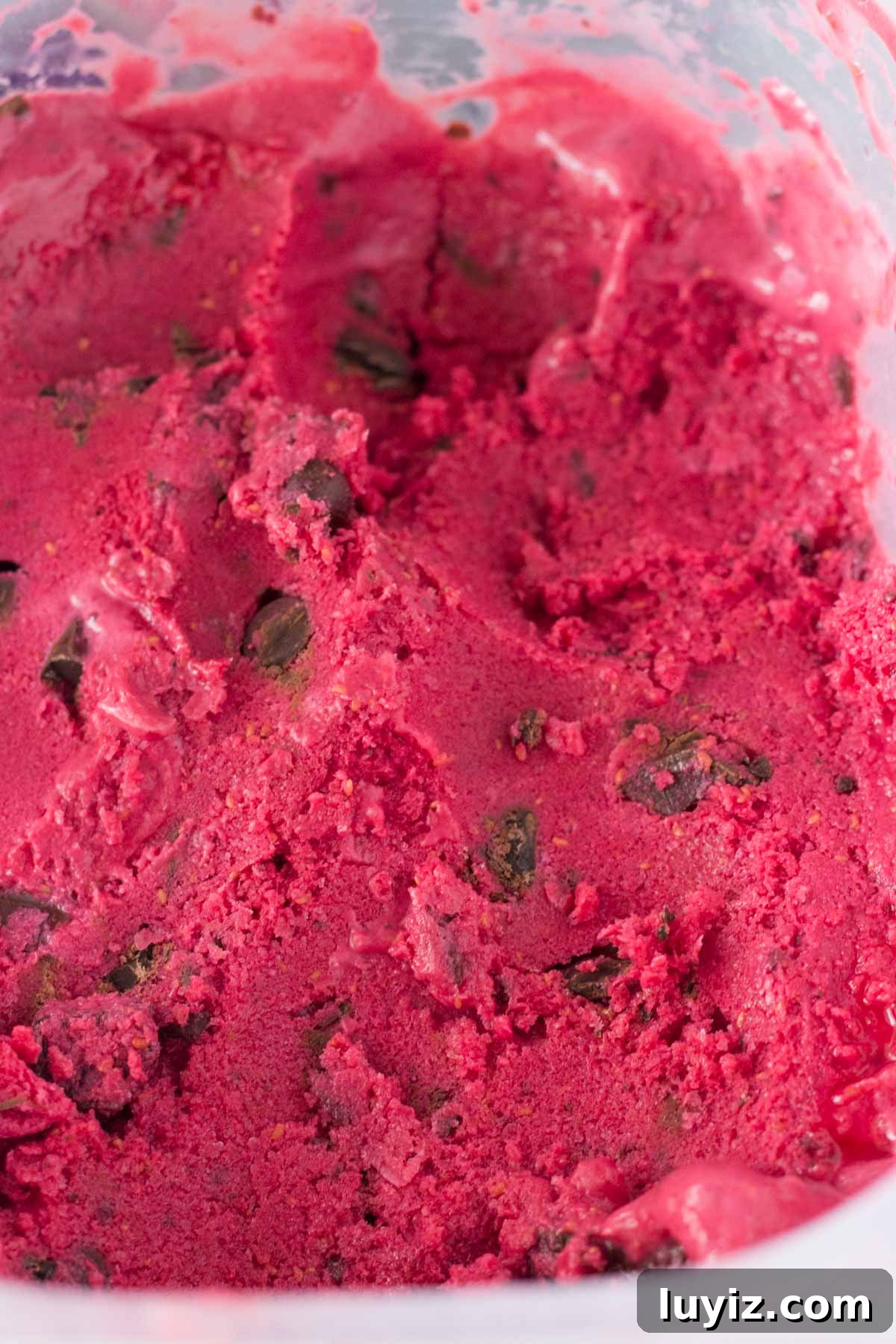 Dark Chocolate Raspberry Frozen Yogurt Recipe 3 Cold, creamy Dark Chocolate Raspberry Frozen Yogurt. With no refined sugars & made without an ice cream maker, this no-churn frozen yogurt is the perfect way to cool off!