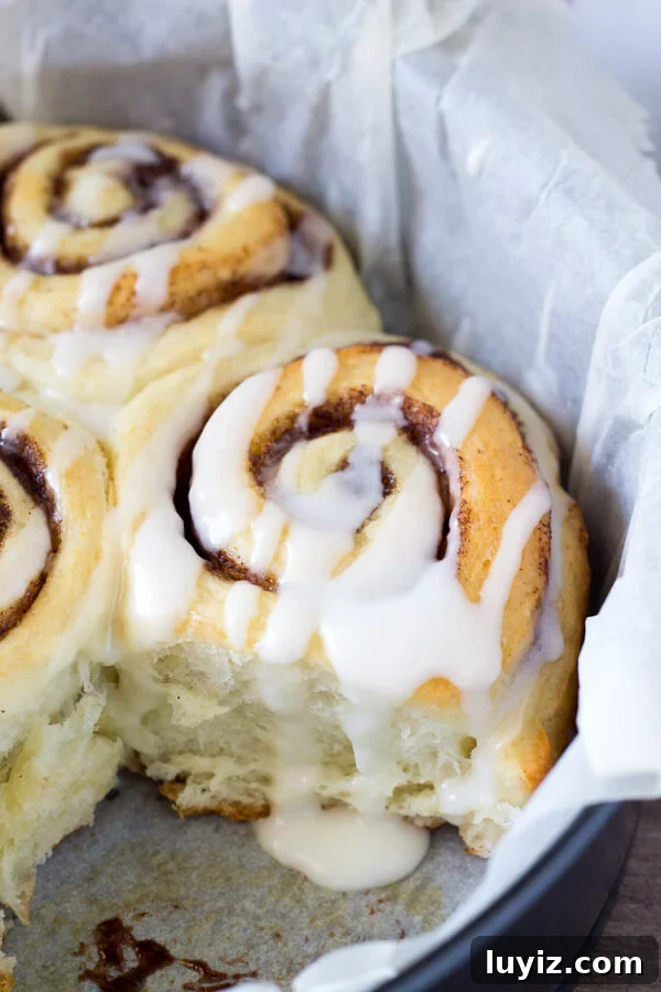 Irresistible Homemade Cinnamon Rolls with Gooey Cream Cheese Frosting 4 Perfectly fluffy, super soft homemade cinnamon rolls with vanilla glaze. The PERFECT cinnamon roll recipe!