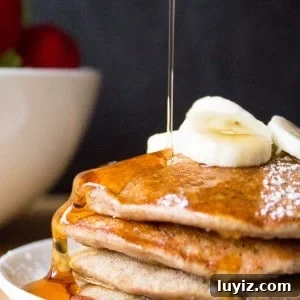 Light Banana Pancakes: Fluffy Low-Calorie Recipe 4 Skinny Banana Pancakes that are gluten free, dairy free, have no refined sugars & taste completely delicious! Give this easy recipe a try