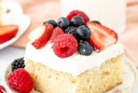 Berries & Cream Sheet Cake Recipe: Light, Fresh Dessert for Gatherings